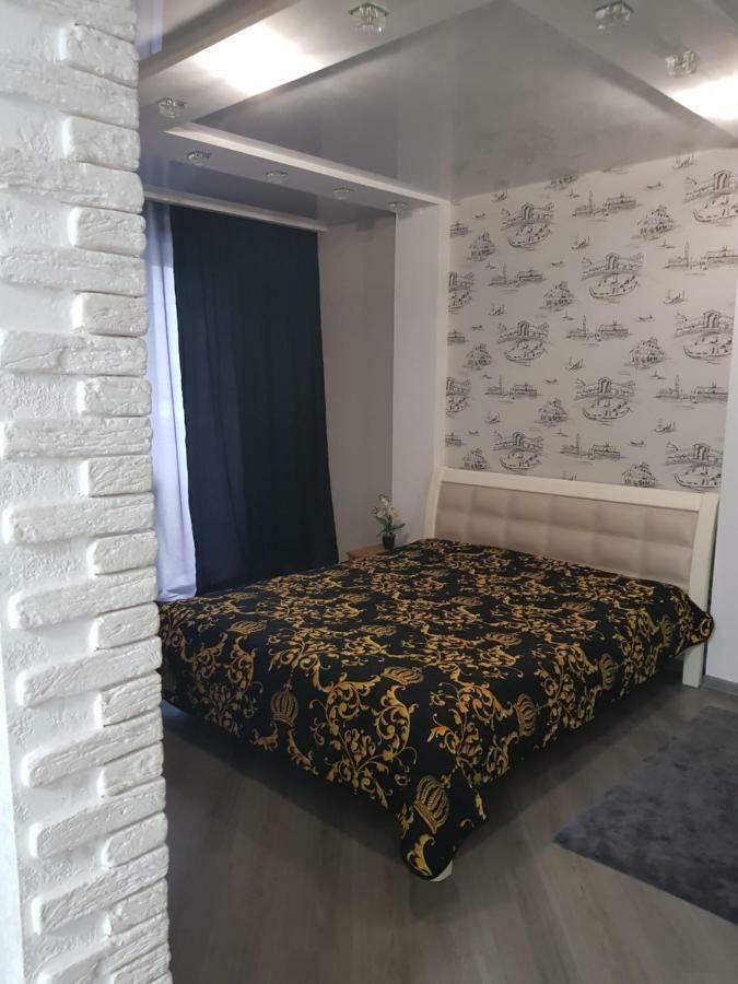 Стильные Аппартаменты На Новых Домах Jarkov Exterior foto
