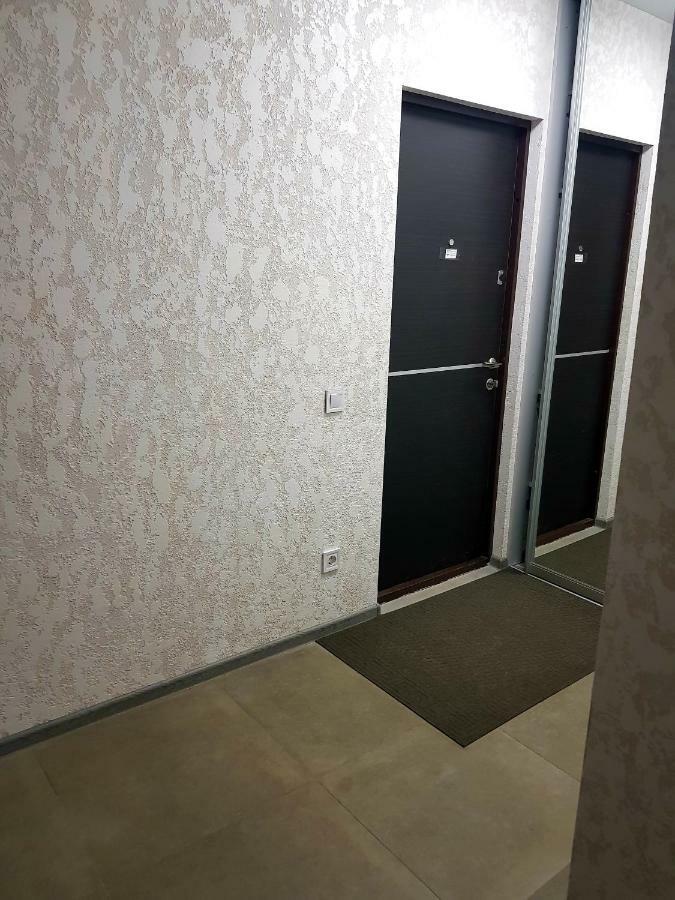 Стильные Аппартаменты На Новых Домах Jarkov Exterior foto